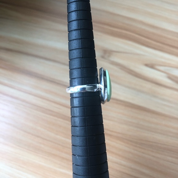 Sterling silver Lemon Crysoprase ring- size 6 - Picture 2 of 8